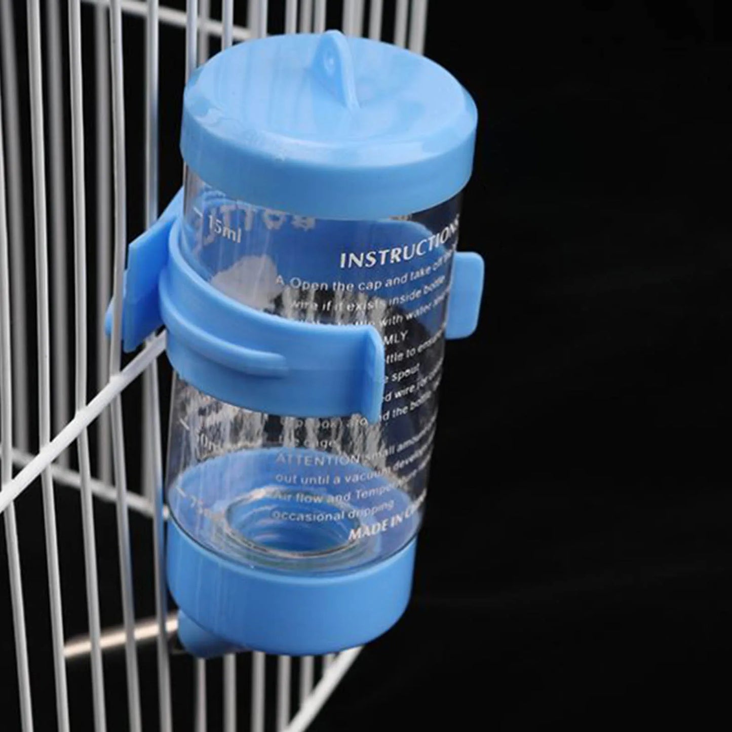 Auslaufsichere Wasserflasche für kleine Haustiere