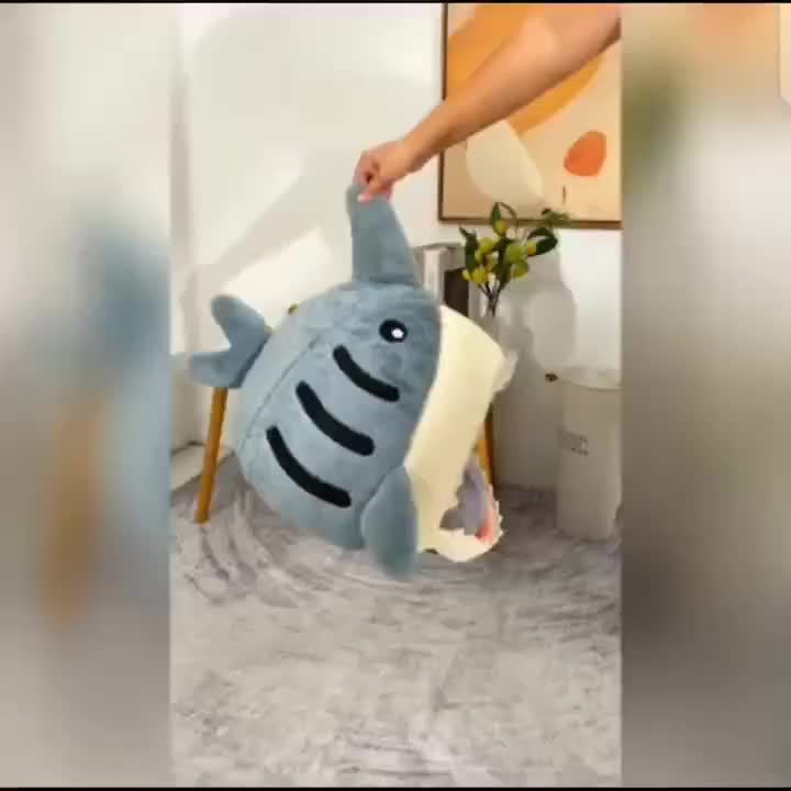 Gemütliches Katzenbett im Hai-Design mit weichem Kissen für den Winter