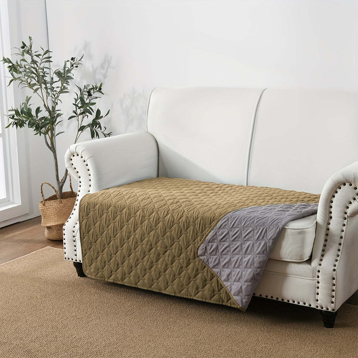 Wasserfeste doppelseitige Hundedecke als Möbelschutz